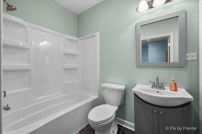 Building Photo - 708 S 1st St