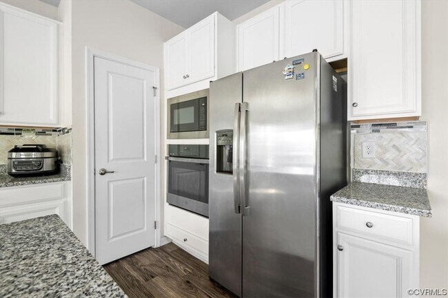 Building Photo - 13507 Enon Oaks Pl