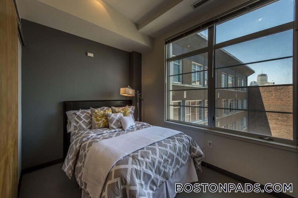 Building Photo - 160 E Berkeley St