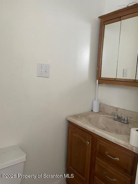 Building Photo - 210 Crane St