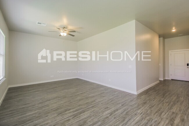 Building Photo - 8098 Brighton Ave