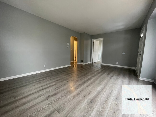 Building Photo - 19676 Kingsville St