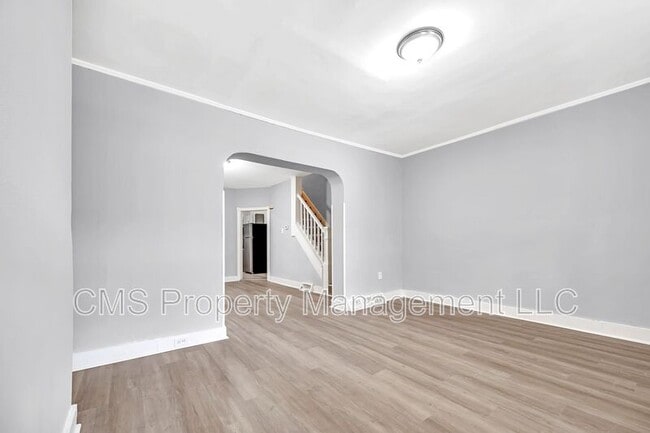 Building Photo - 21 Adella Ave