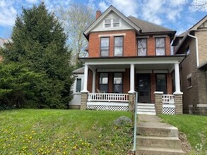 Building Photo - 1354 Forsythe Ave
