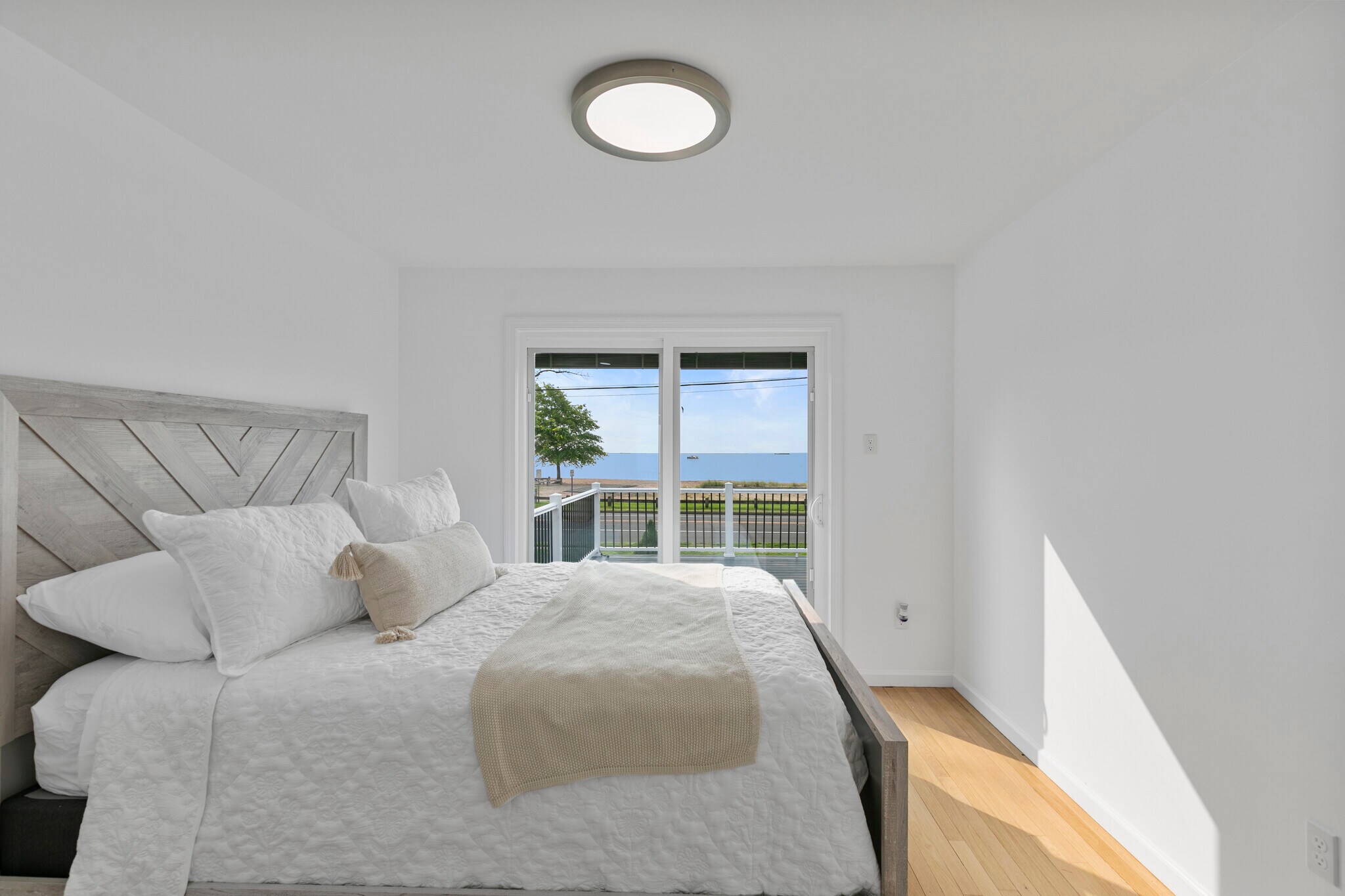 Building Photo - 792 Ocean Ave