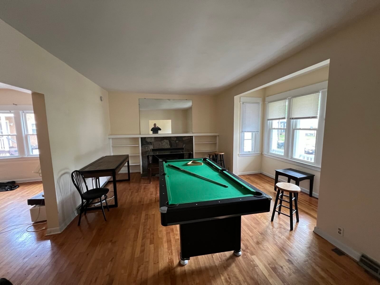 Living Room - 852 Sumner Ave