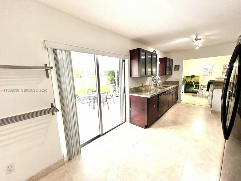 Building Photo - 1361 N Fieldlark Ln