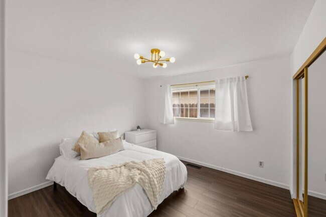 Building Photo - 3135 Messinger Dr