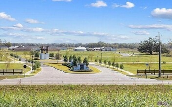 Building Photo - 4350 Boulonnais Ave