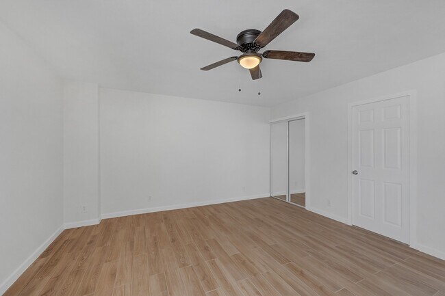 Building Photo - 7520 Hornwood Dr