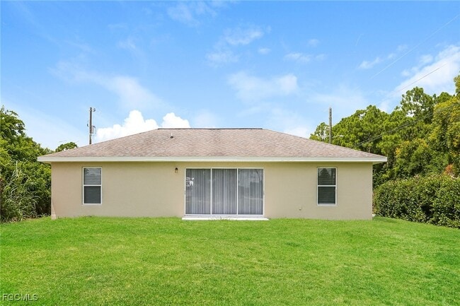 Building Photo - 104 Zona Ave N