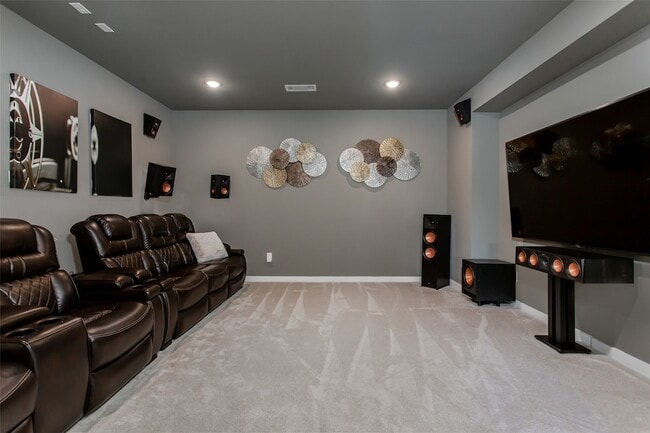 Building Photo - 2468 Electra Dr
