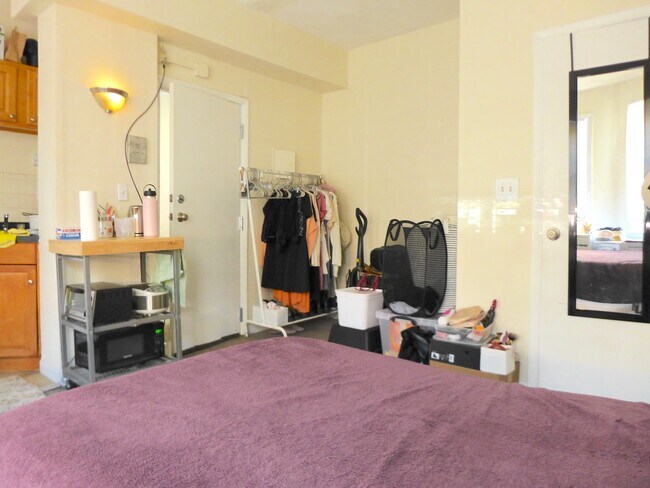 Building Photo - 24 S Huntington Ave