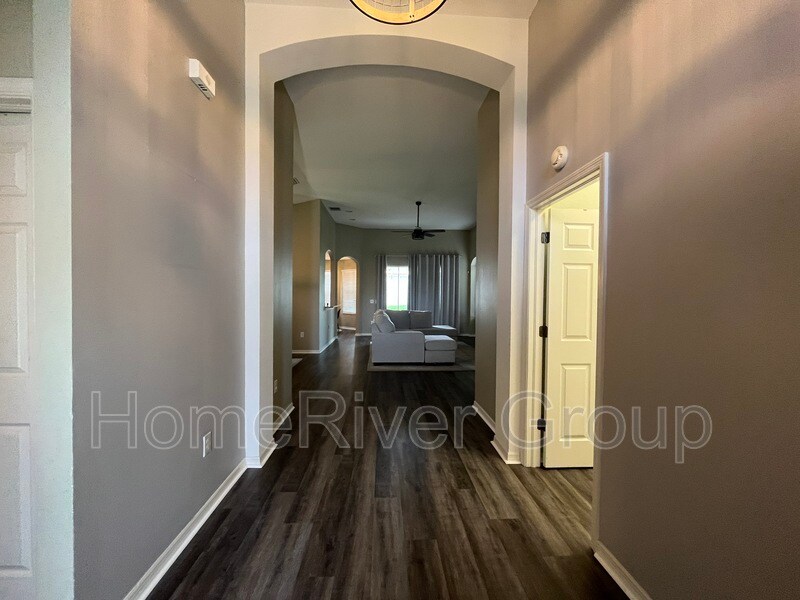 Building Photo - 12728 Avelar Creek Dr