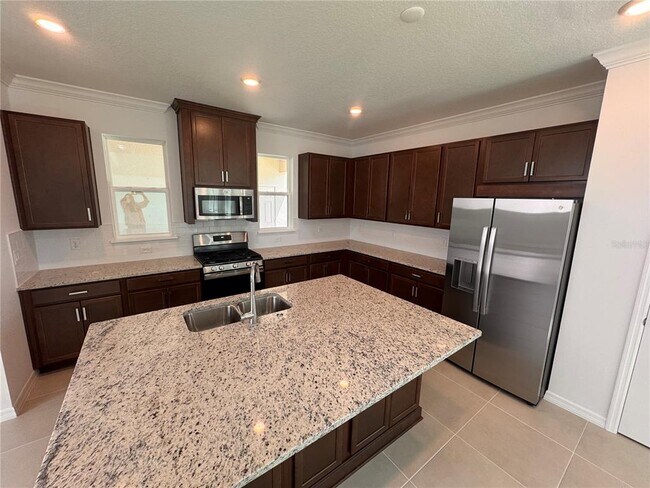 Building Photo - 14727 Field Daisy Dr