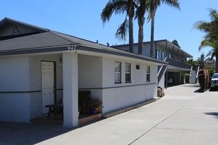 Building Photo - 941-947 Oak Ave