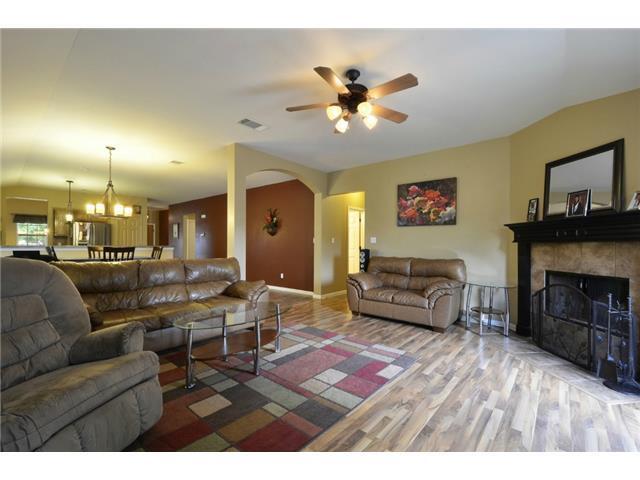 Building Photo - 11612 Timber Heights Dr
