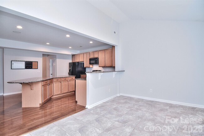 Building Photo - 5115 Chapel Chase Lane
