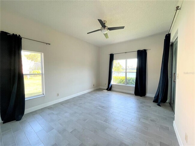 Building Photo - 3913 Kiawa Dr