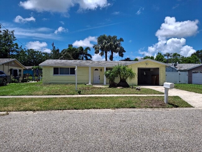 Building Photo - 1663 Plum Tree Rd