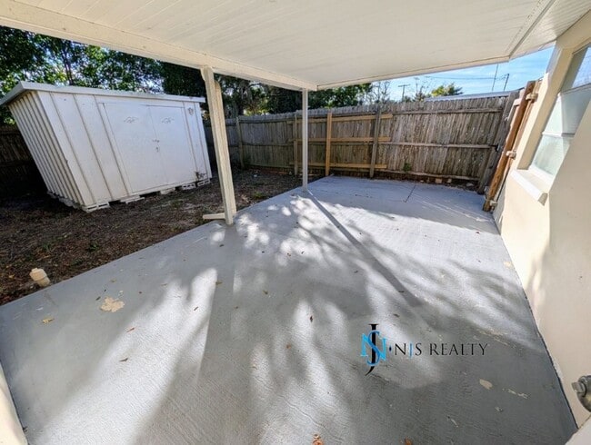 Building Photo - Check out this 3/1.5/1 1113 Sq. Ft. with UPDATED bathrooms and kitchen with GRANITE, LARGE backya...