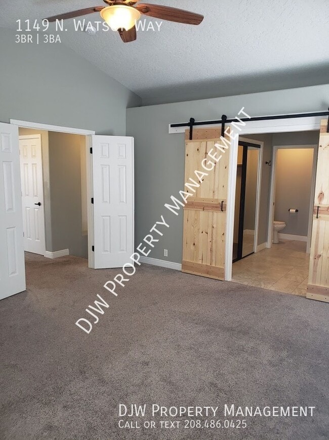 Building Photo - Experience A Modern Lifestyle!!!