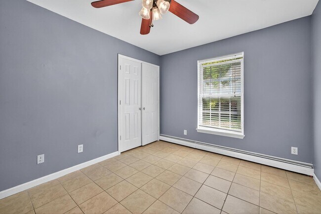 Building Photo - 531 NY-211