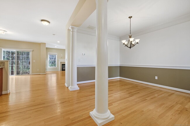 Building Photo - 38 Brighton Park Way