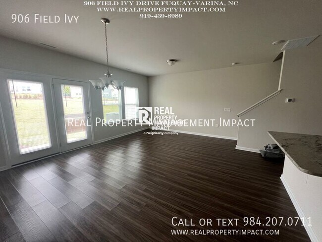 Building Photo - 906 Field Ivy Dr