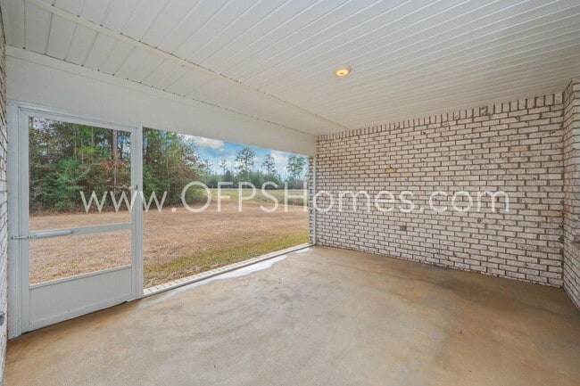 Building Photo - 6705 Sarah Ann Way