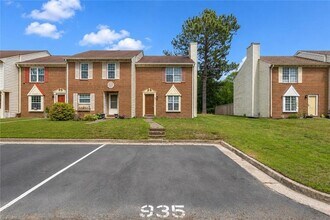 Building Photo - 935 Still Harbor Circle Unit