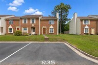 Building Photo - 935 Still Harbor Circle Unit