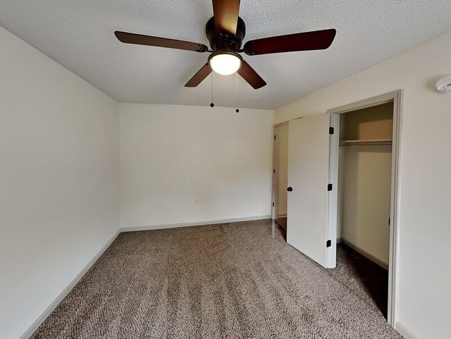 Building Photo - 5415 Stardust Dr