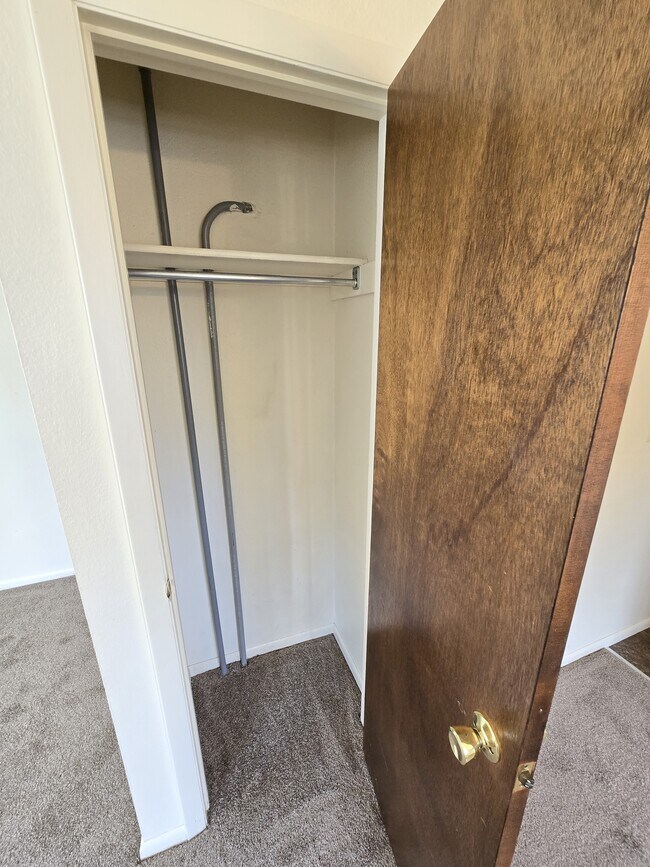 Building Photo - 1704 Erin Ct