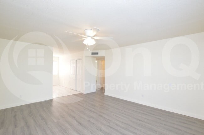 Building Photo - 143 S Mountain Rd