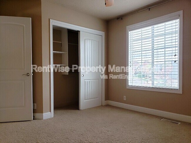 Building Photo - 1473 N Watson Way