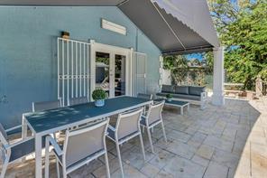 Building Photo - Southwest 4th Street, Hallandale Beach, FL 33009 - 3 BR 2 BA single-family home