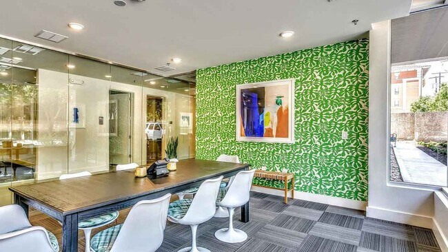 Building Photo - Over the top 1BR