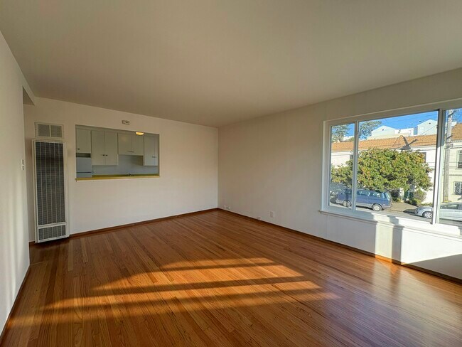 Building Photo - 2901 Cabrillo St