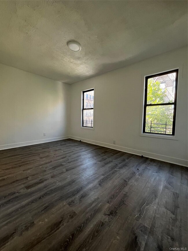 Building Photo - 3294 Hull Ave