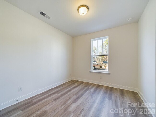 Building Photo - 15337 Ballancroft Pkwy