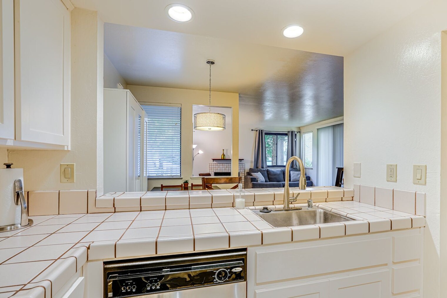 Building Photo - 3643 West Ct
