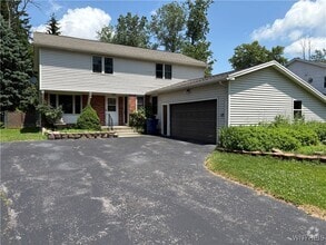 Building Photo - 46 Brittany Dr