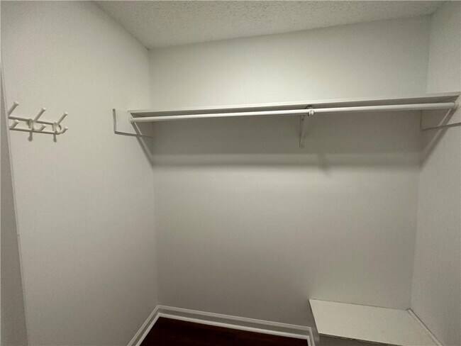 Building Photo - 10570 Turner Rd