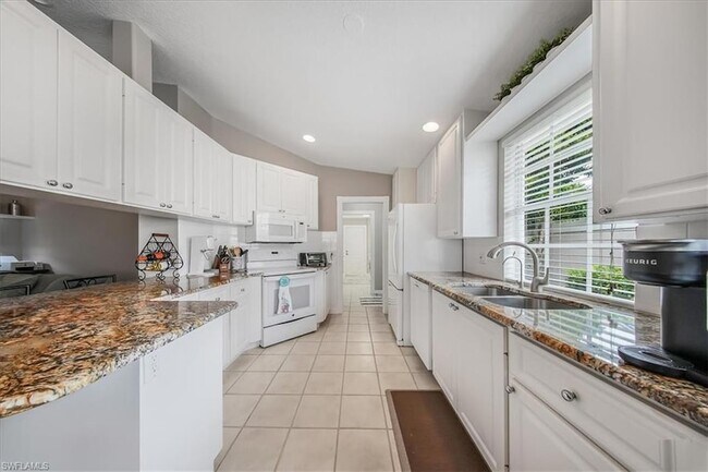 Building Photo - 4585 Pasadena Ct