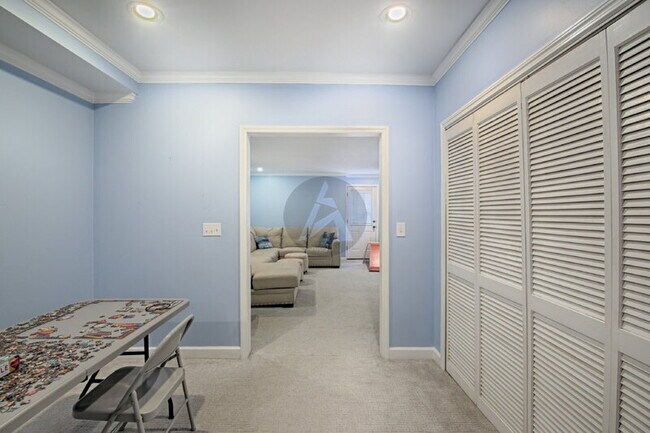 Building Photo - 3786 Upland Dr