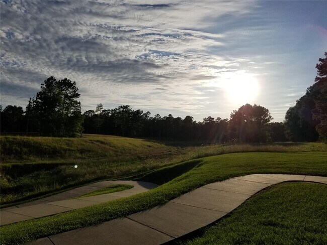 Building Photo - 1650 Chart Dr