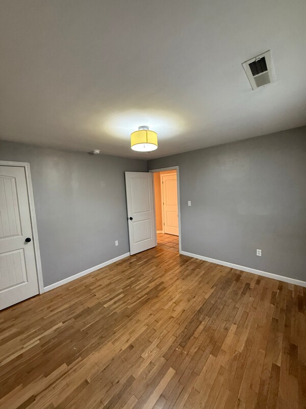 Building Photo - 1325 Garrison Ave