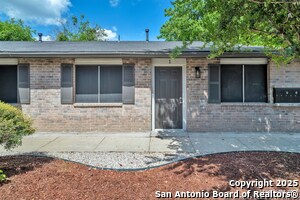 Building Photo - 408 Regina St