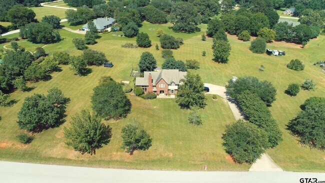 Building Photo - 18751 Ridgeline Rd